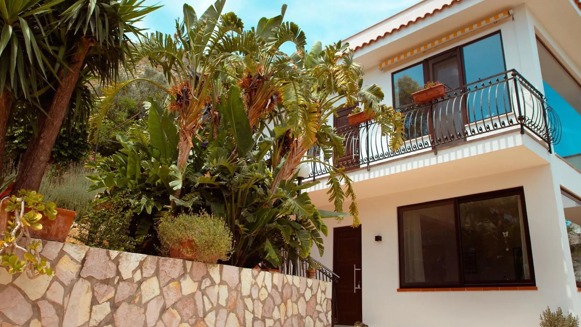 Villa Anna Messina Carini Guest house
