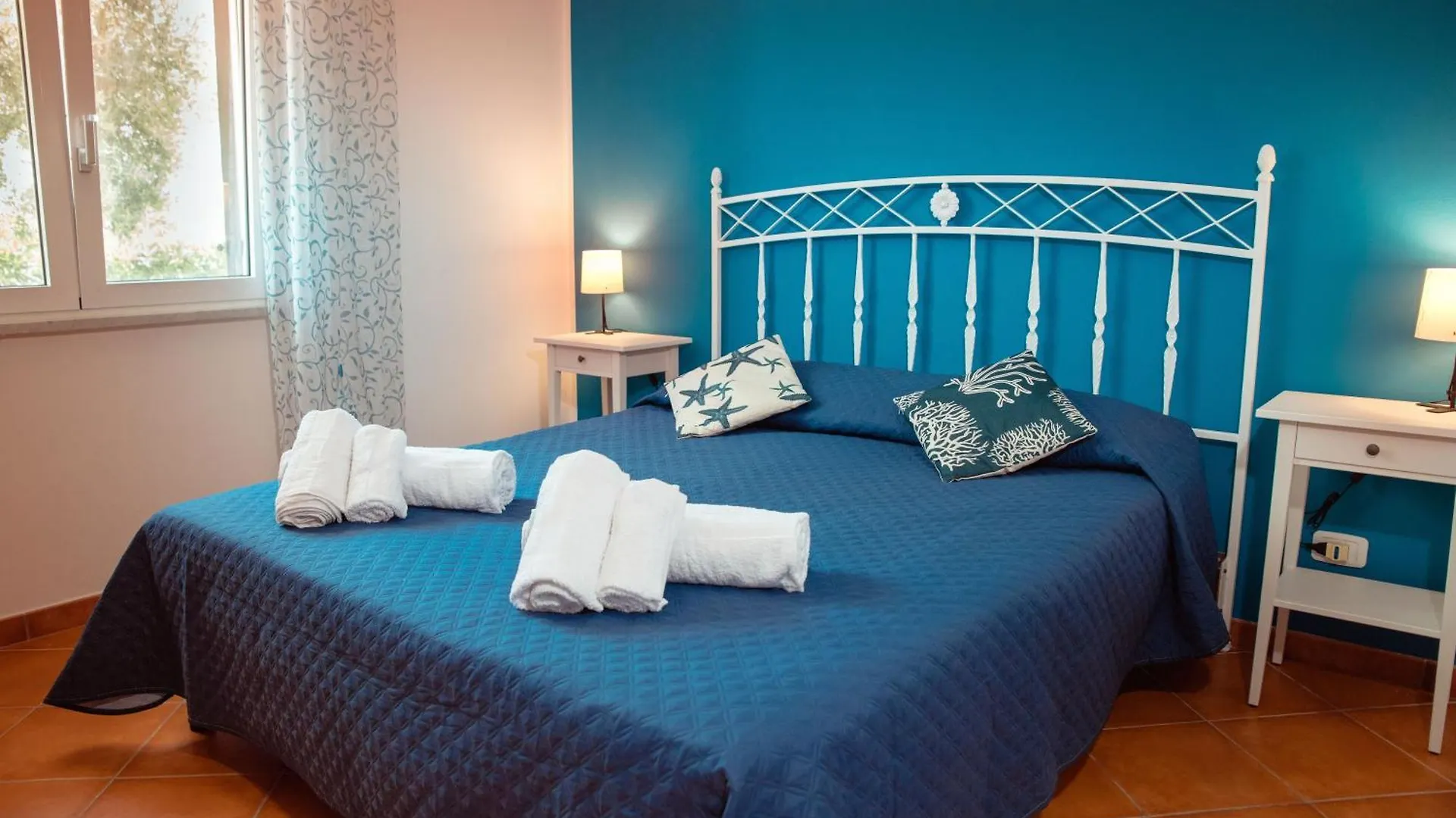 Villa Anna Messina Carini 0*,  Italy