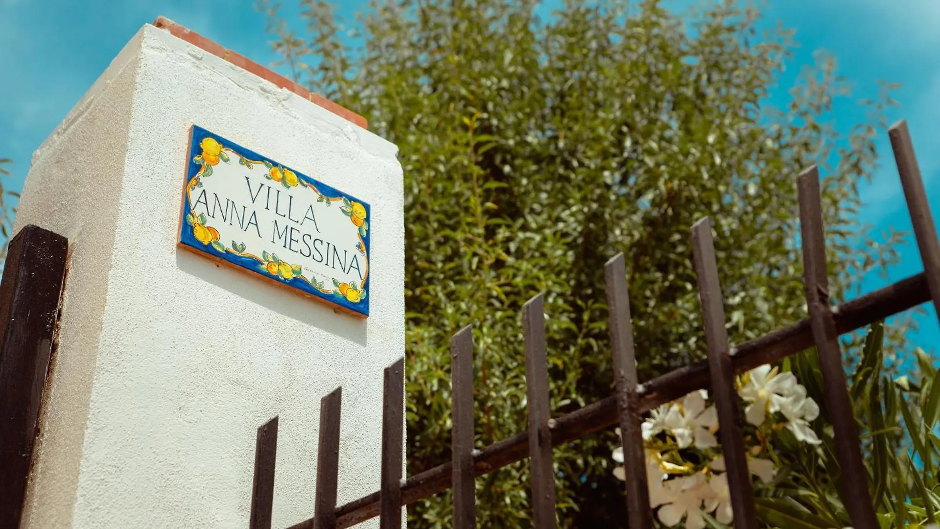 Villa Anna Messina Carini Guest house