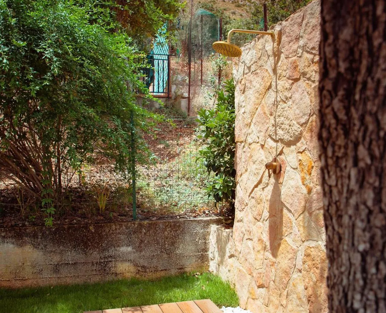 Villa Anna Messina Carini 0*,  Italy