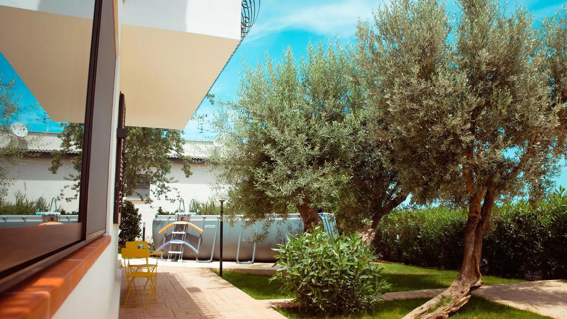 Villa Anna Messina Carini 0*,  Italy